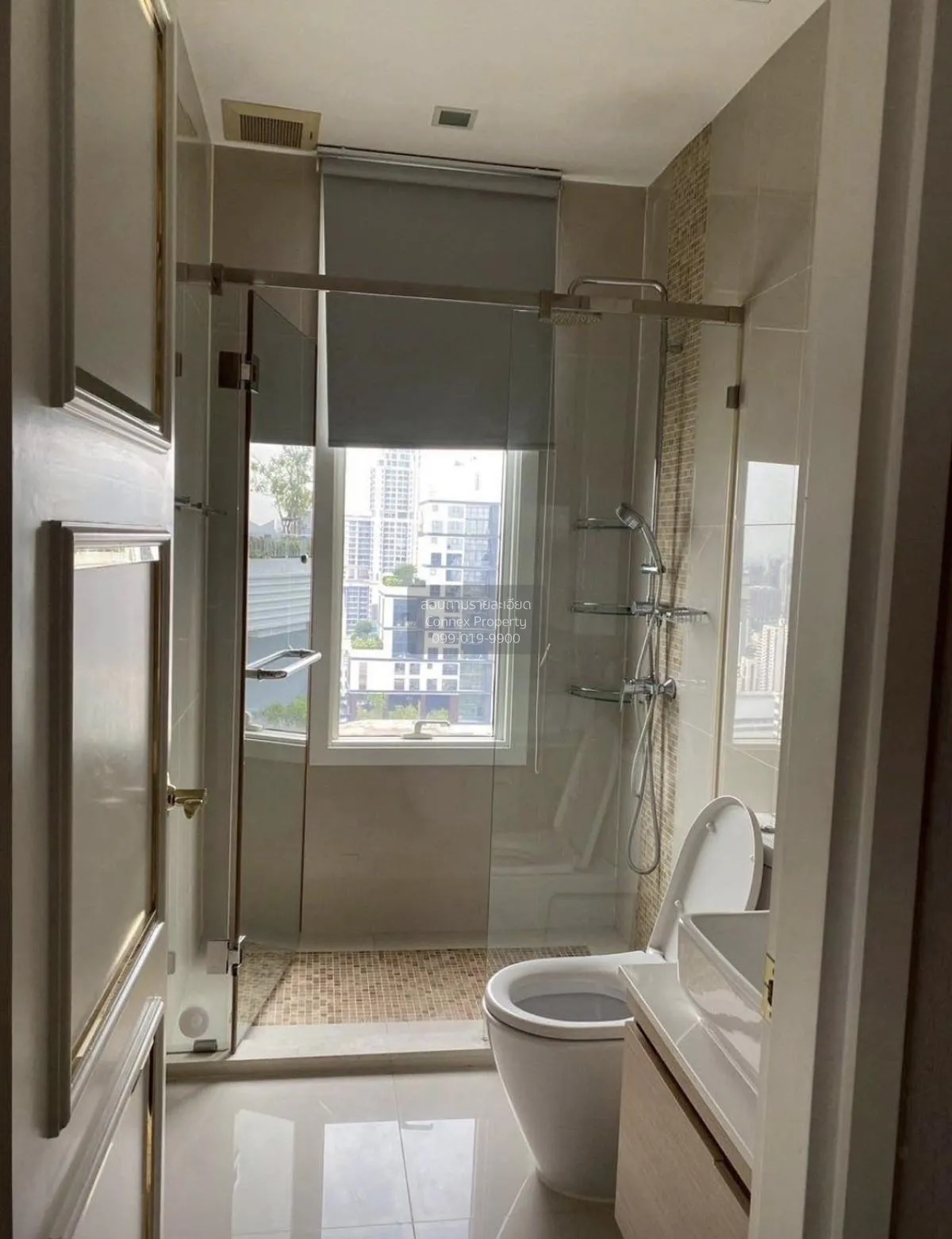 For Rent Condo , Q Asoke , nice view , high floor , corner unit ,
