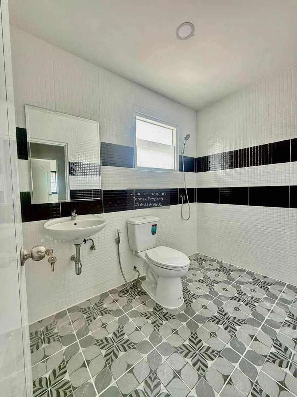 For Sale Townhouse/Townhome  , Lio Wongwaen-Pinklao , newly renov