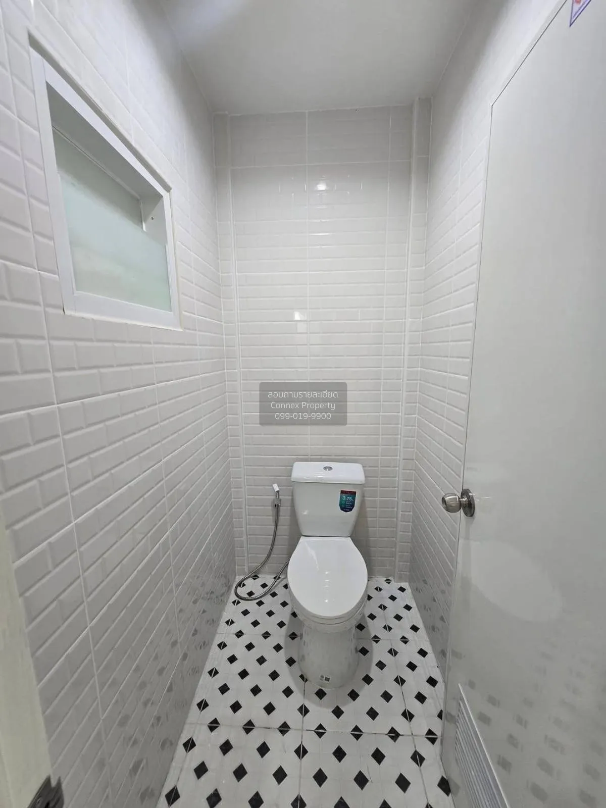 For Sale Townhouse/Townhome  , Asia Home Town , newly renovated ,