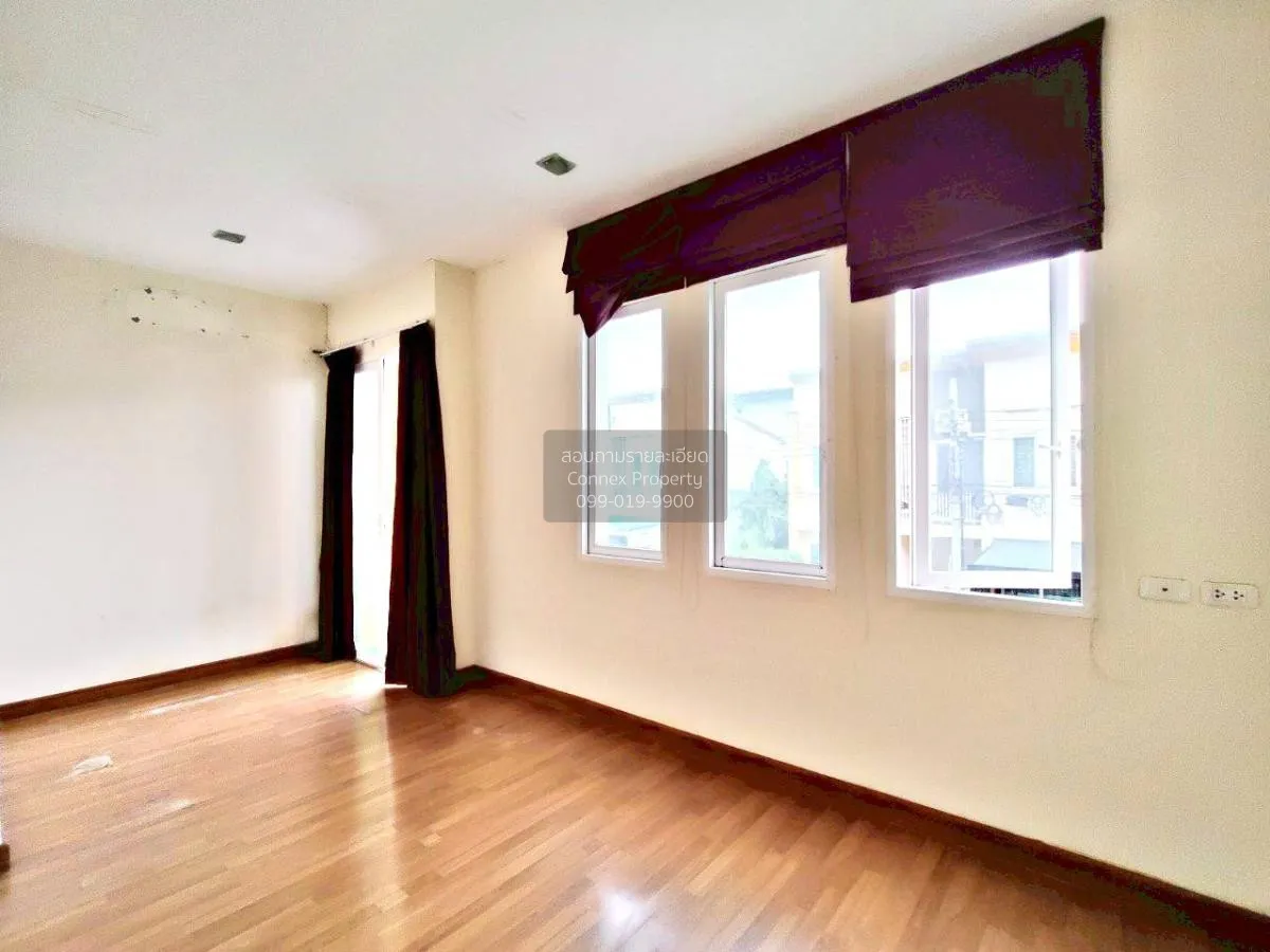 ขายทาวน์เฮ้าส์/ทาวน์โฮม  โกลเด้น ทาวน์ วัชรพล-สุขาภิบาล 5 ออเงิน 