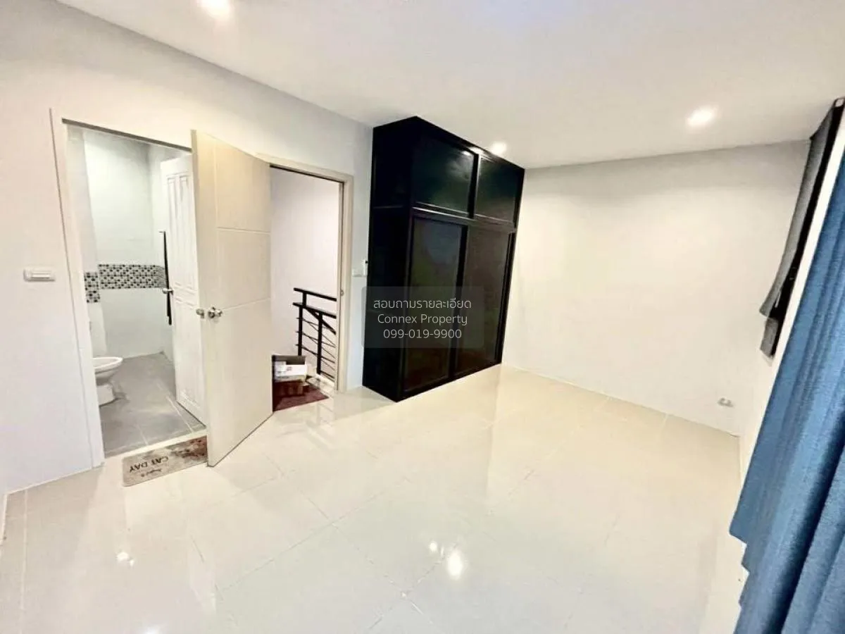 ขายทาวน์เฮ้าส์/ทาวน์โฮม  บ้านฉัตรหลวง โครงการ 15 ปทุมธานี บางเตย 