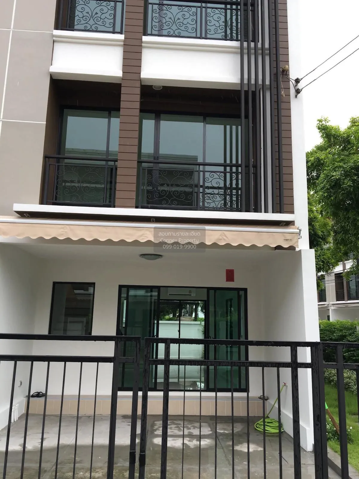 For Sale Townhouse/Townhome  , BAAN KLANG MUANG NAWAMIN 42 , wide 2