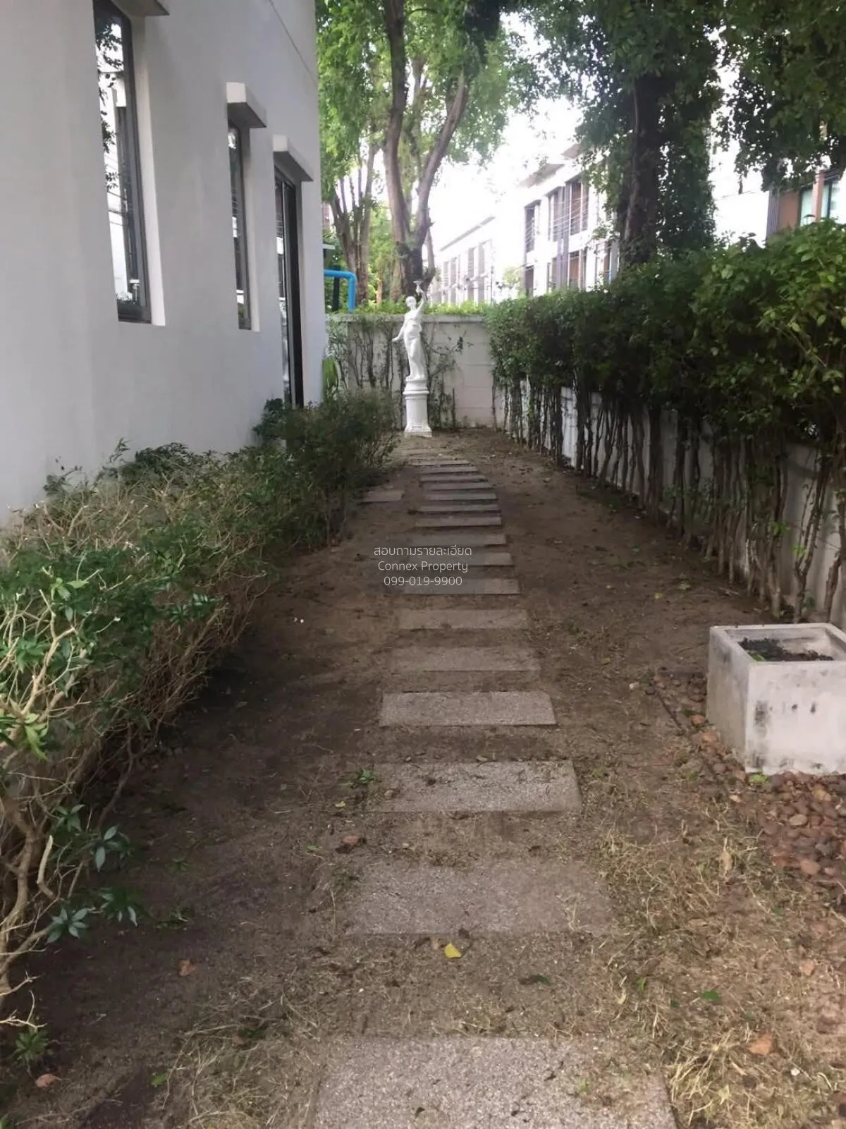 For Sale Townhouse/Townhome  , BAAN KLANG MUANG NAWAMIN 42 , wide 4