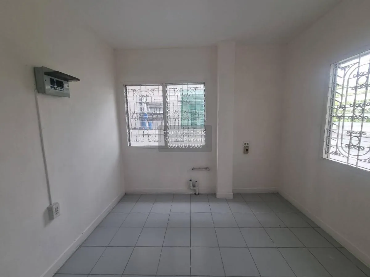 For Sale House , Baan Sirintra Romklao - Suvarnabhumi , Khlong Sa