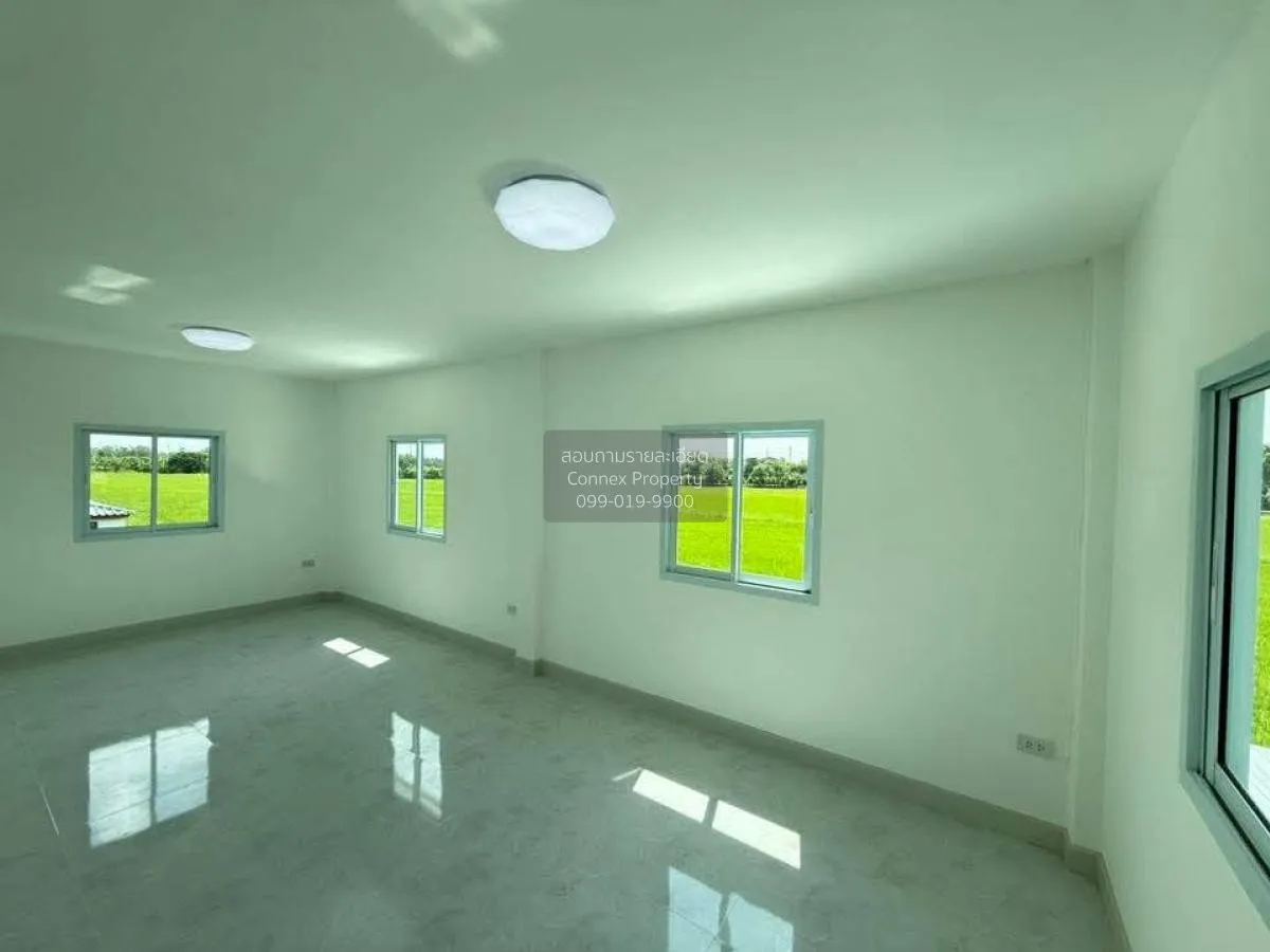 For Sale House , K.C. Garden Home , corner unit , newly renovated