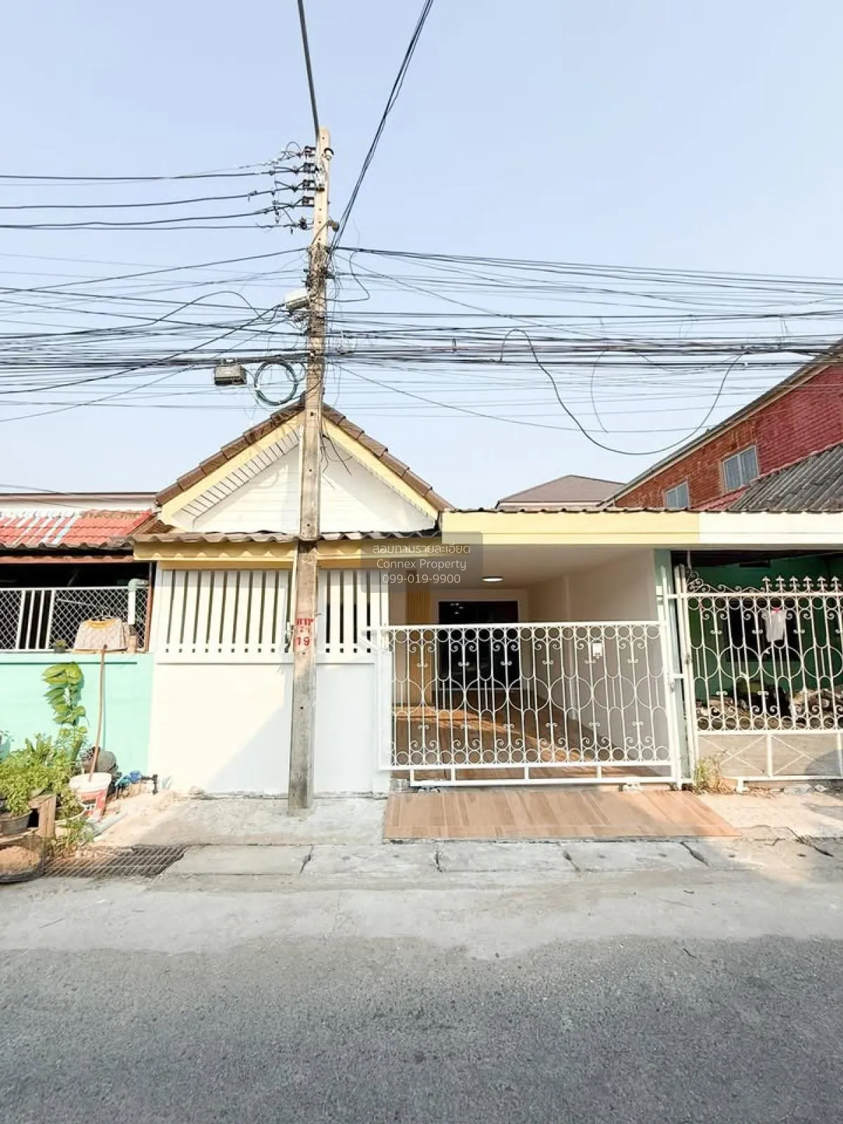For Sale Townhouse Khao Noi Pattaya , wide frontage , newly renov 2