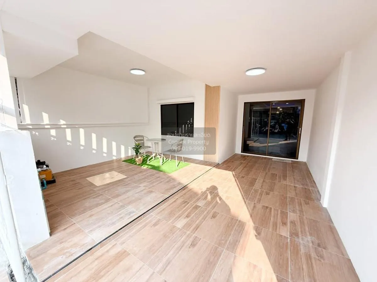 For Sale Townhouse Khao Noi Pattaya , wide frontage , newly renov 4