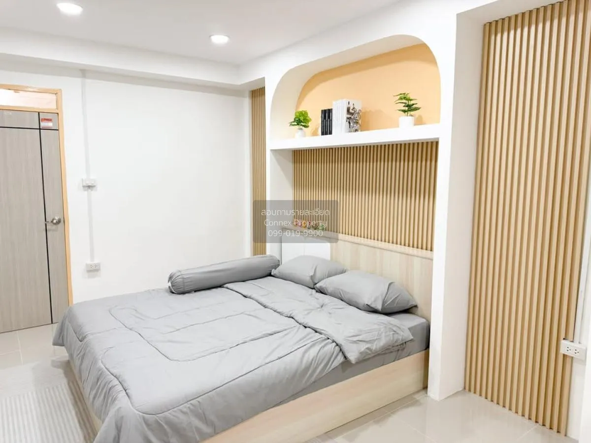 For Sale Townhouse Khao Noi Pattaya , wide frontage , newly renov