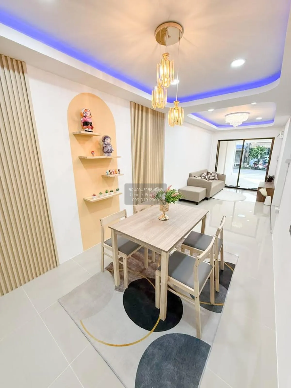 For Sale Townhouse Khao Noi Pattaya , wide frontage , newly renov