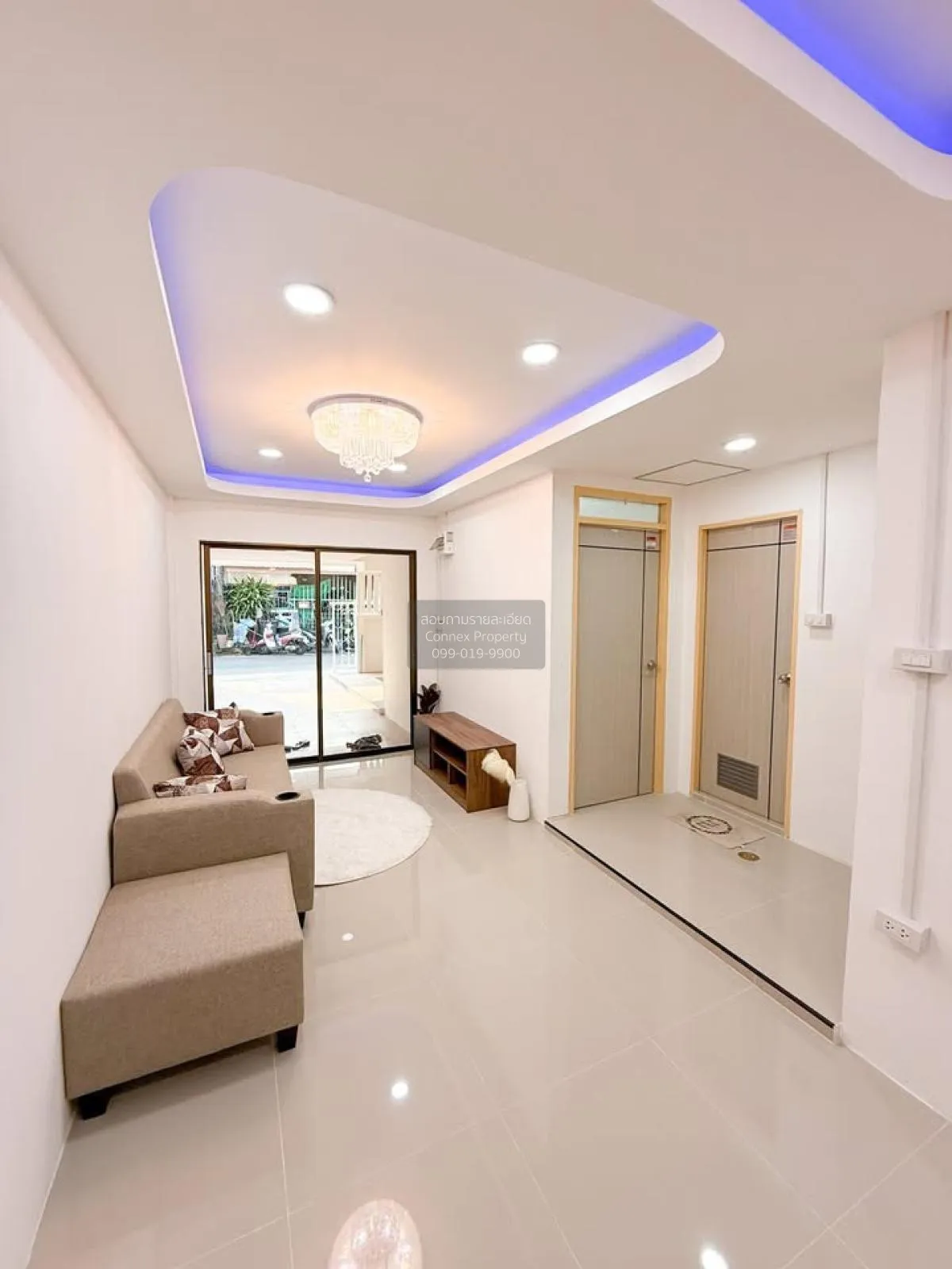 For Sale Townhouse Khao Noi Pattaya , wide frontage , newly renov