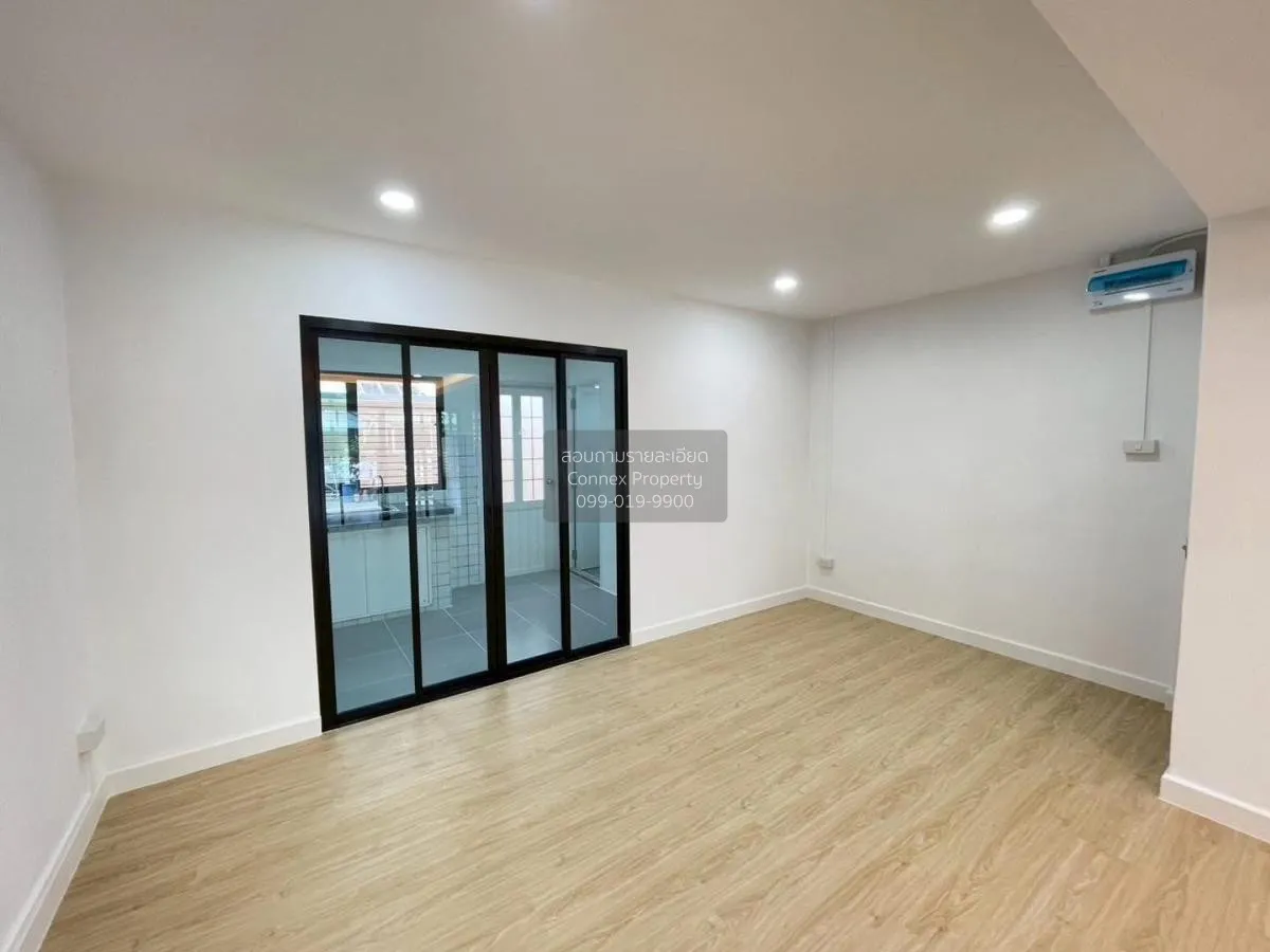 For Sale Townhouse/Townhome  , Baan Buathong 4 Baan Kluay-Sai Noi