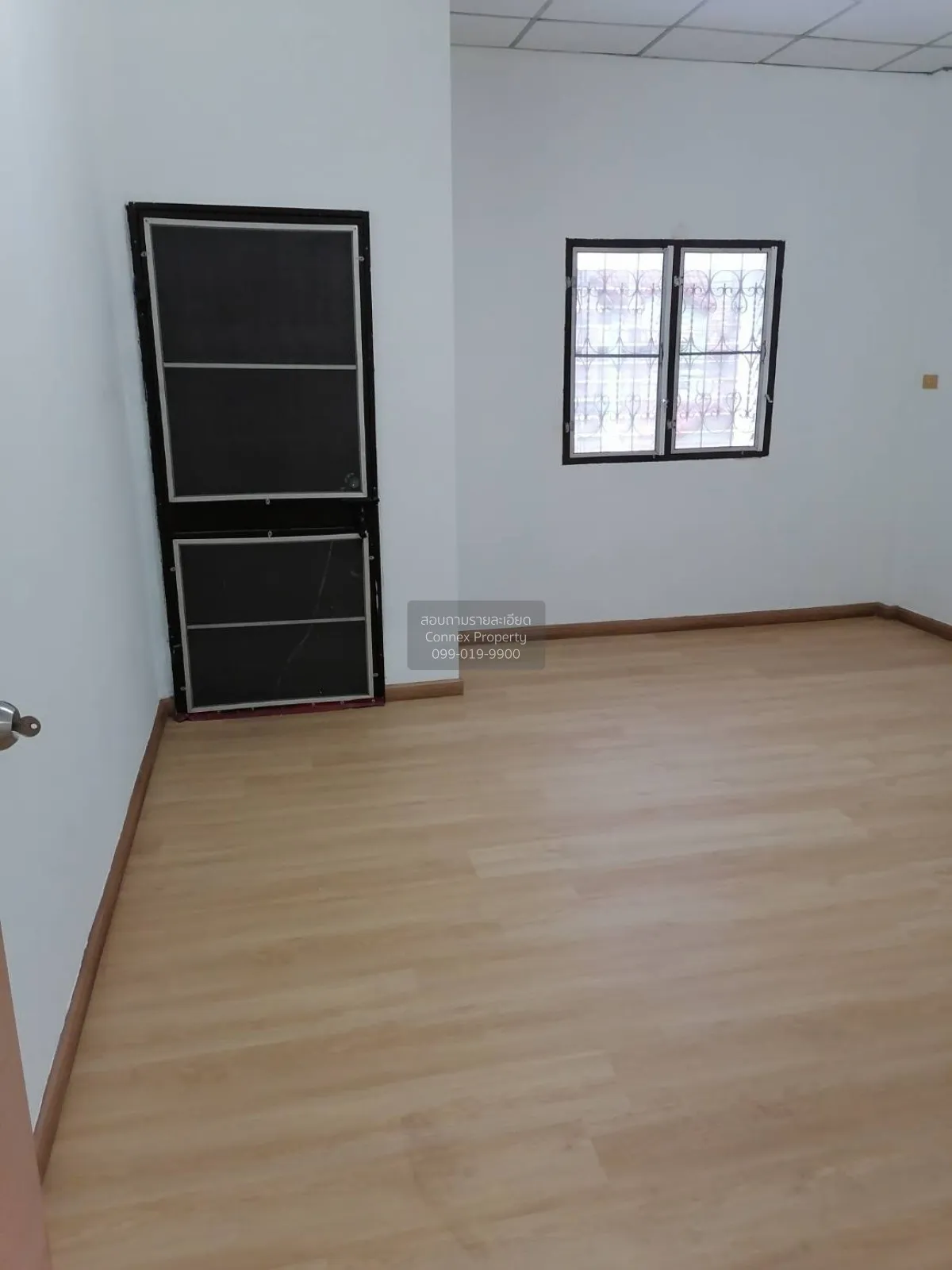 For Sale Townhouse/Townhome  , Baan Tabthong , Bang Bo , Bang Sao