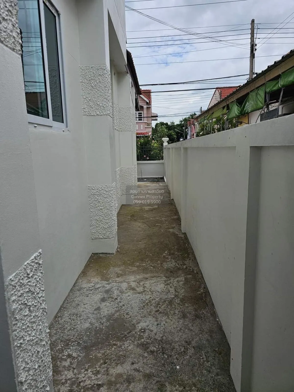 ขายทาวน์เฮ้าส์/ทาวน์โฮม  บ้านแพรมาพร รังสิตคลอง 11 ห้องมุม บึงน้ำ