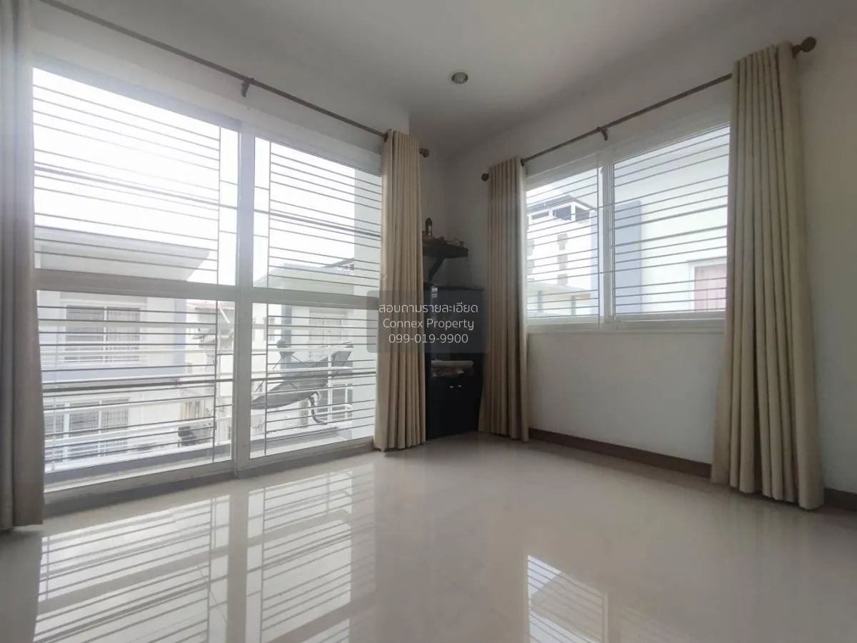 ขายทาวน์เฮ้าส์/ทาวน์โฮม   ฟลอร่าวิลล์ ศรีนครินทร์-เทพารักษ์ บางเม