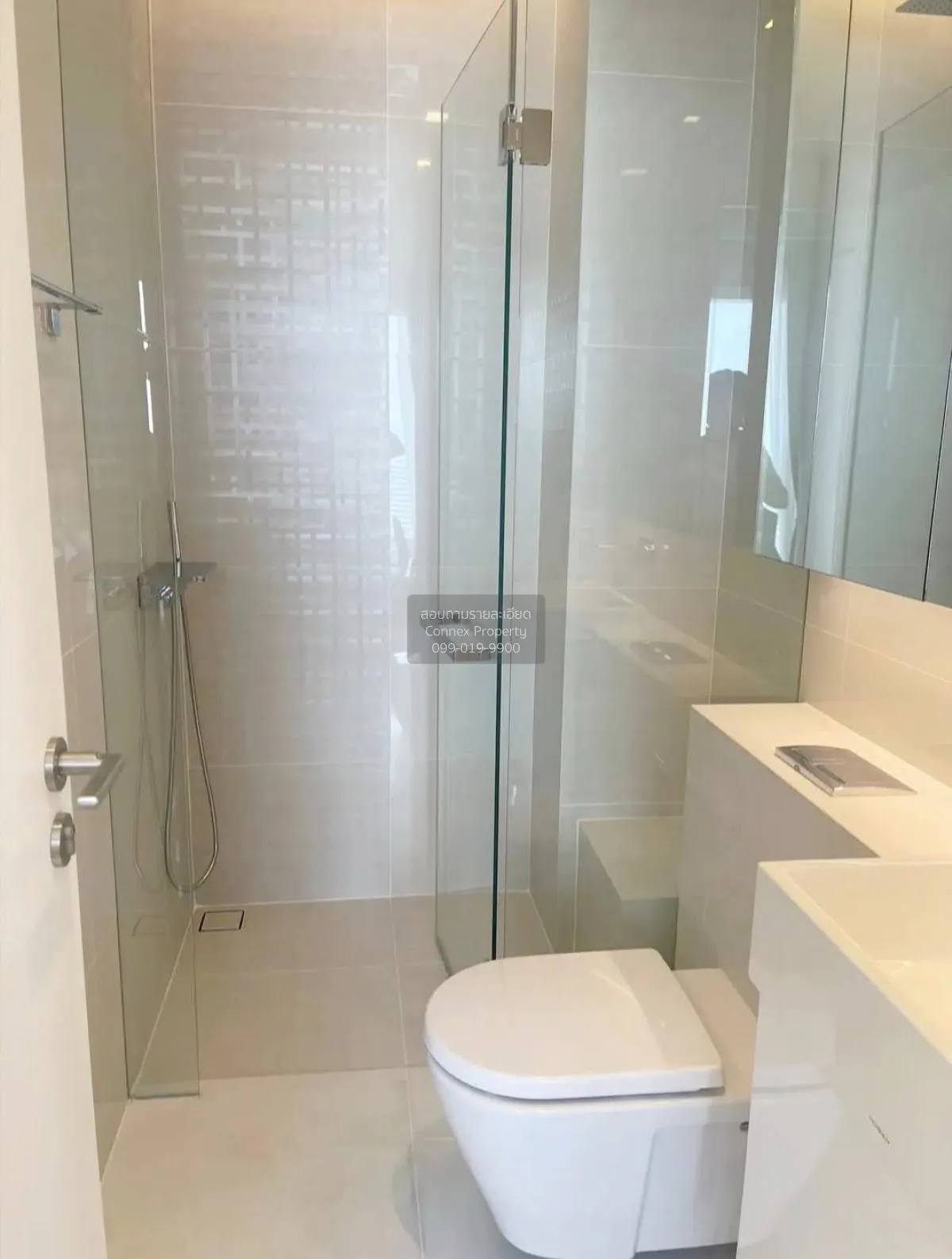 For Rent Condo , The Saint Residences , nice view , high floor , 