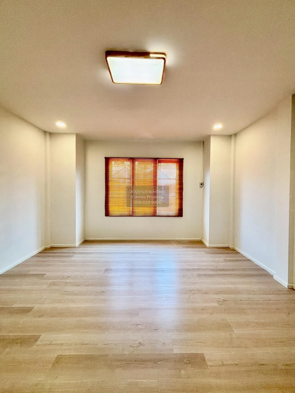 ขายทาวน์เฮ้าส์/ทาวน์โฮม  เหนือฟ้าโฟร์ บางบัวทอง พิมลราช บางบัวทอง