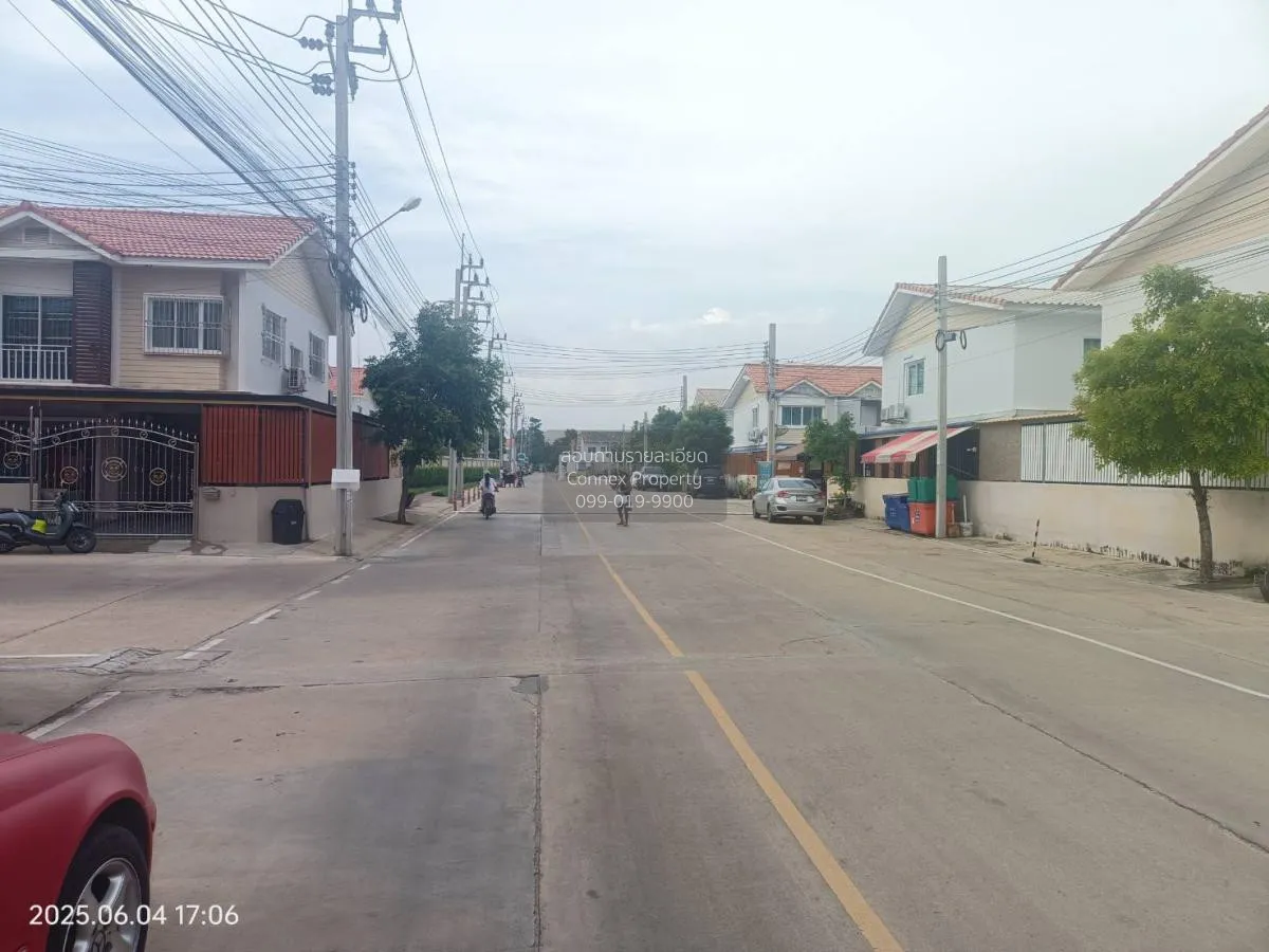 ขายทาวน์เฮ้าส์/ทาวน์โฮม  ภูมิใจนิเวศน์ 3 ห้องมุม ในคลองบางปลากด พ