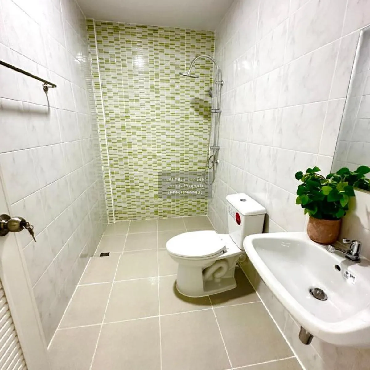 For Sale Townhouse/Townhome  , Narisara khong 11 , Bueng Nam Rak 