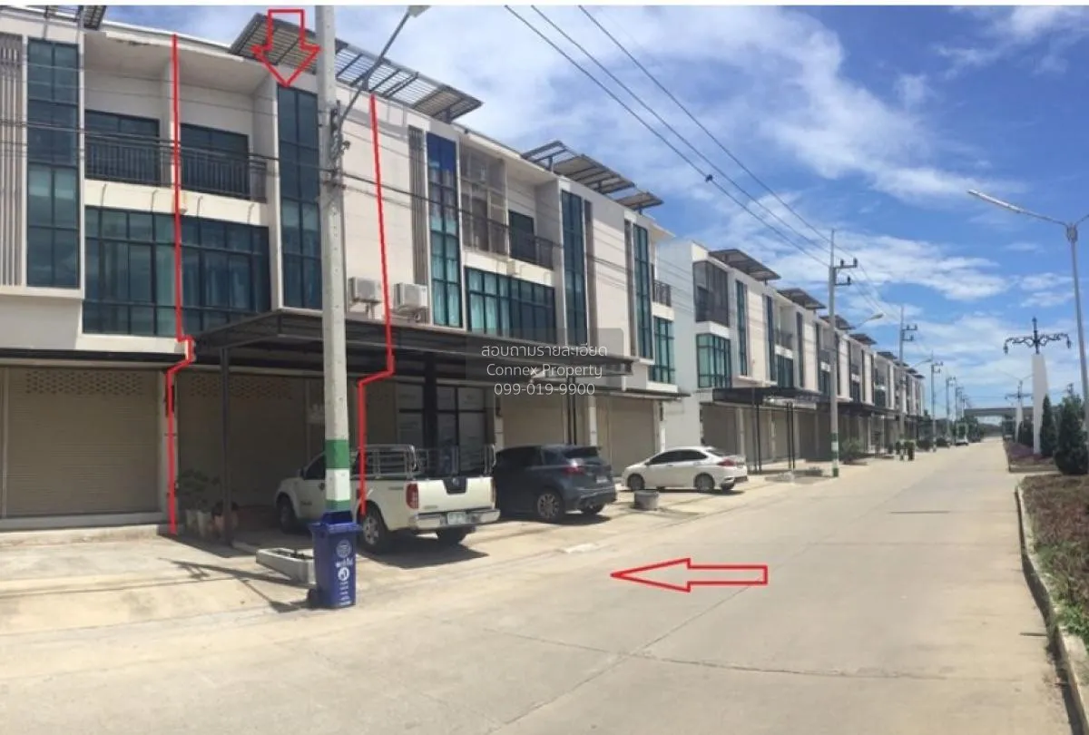 For Sale Commercial Building , Nampetch 5 , high floor , wide fro 2