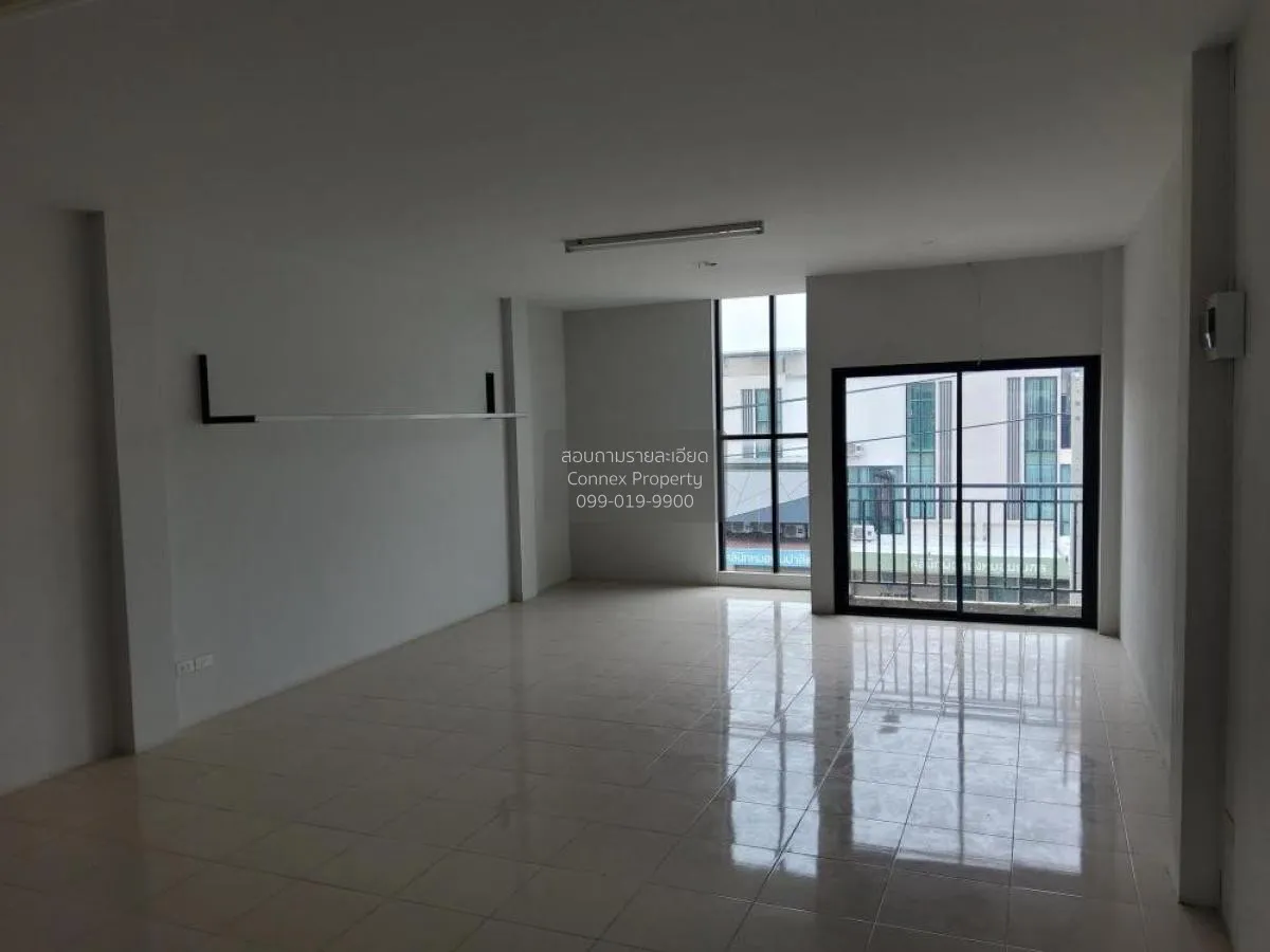 For Sale Commercial Building , Nampetch 5 , high floor , wide fro
