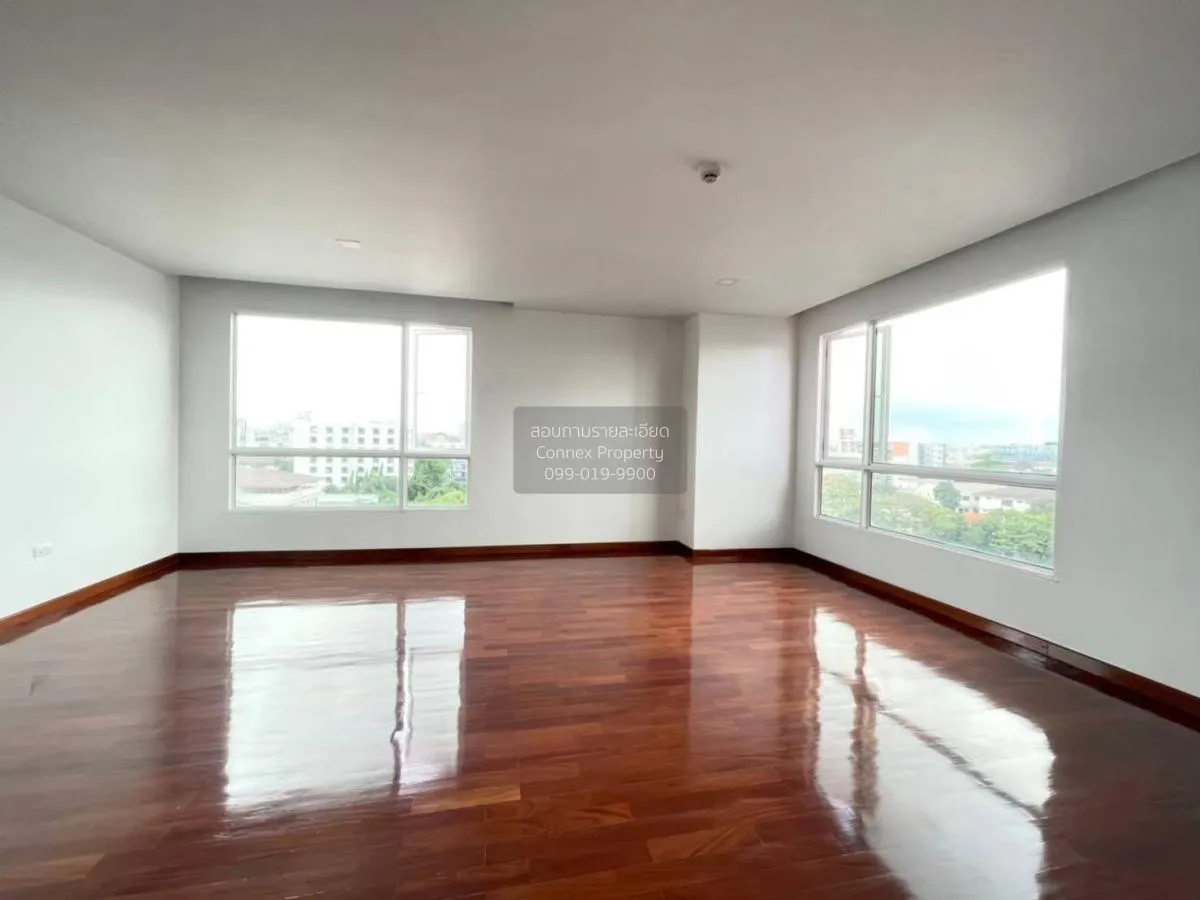 For Sale Condo , C Style Condo , corner unit , wide frontage , MR 4