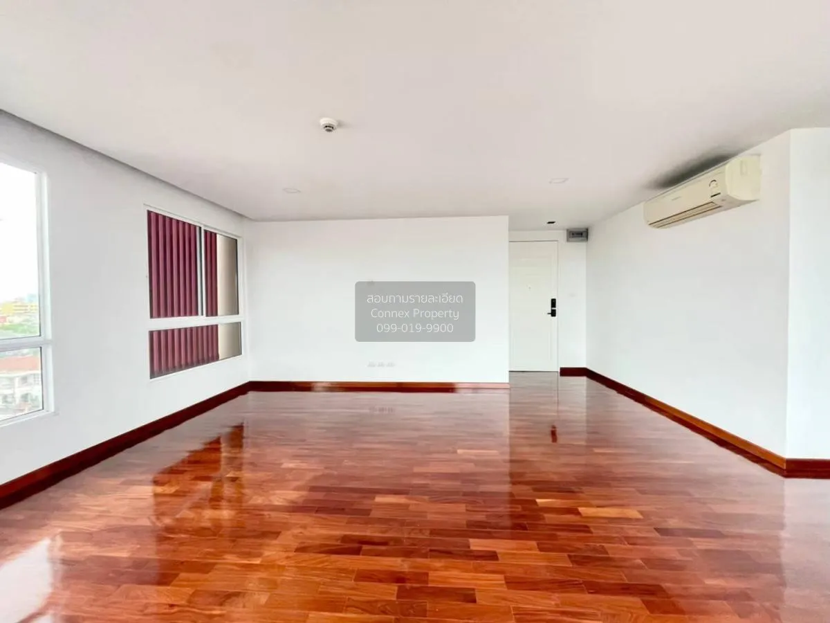 For Sale Condo , C Style Condo , corner unit , wide frontage , MR
