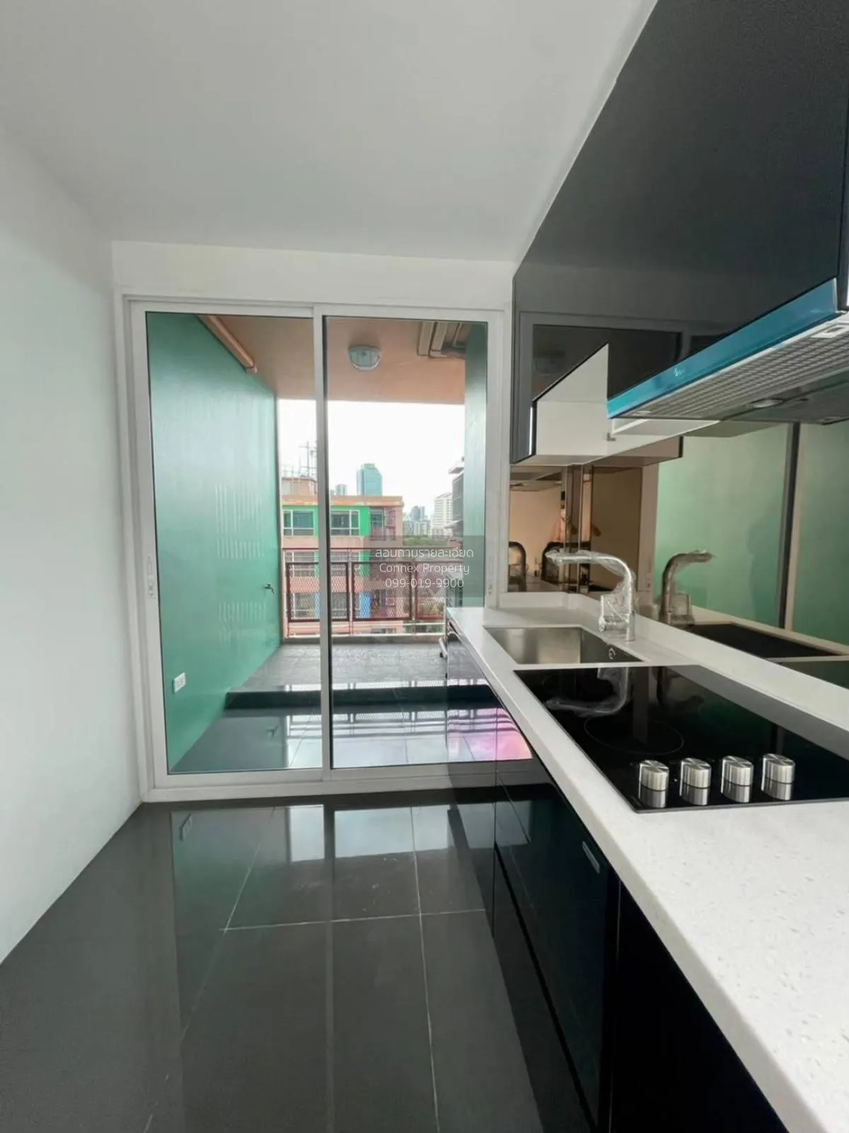 For Sale Condo , C Style Condo , corner unit , wide frontage , MR