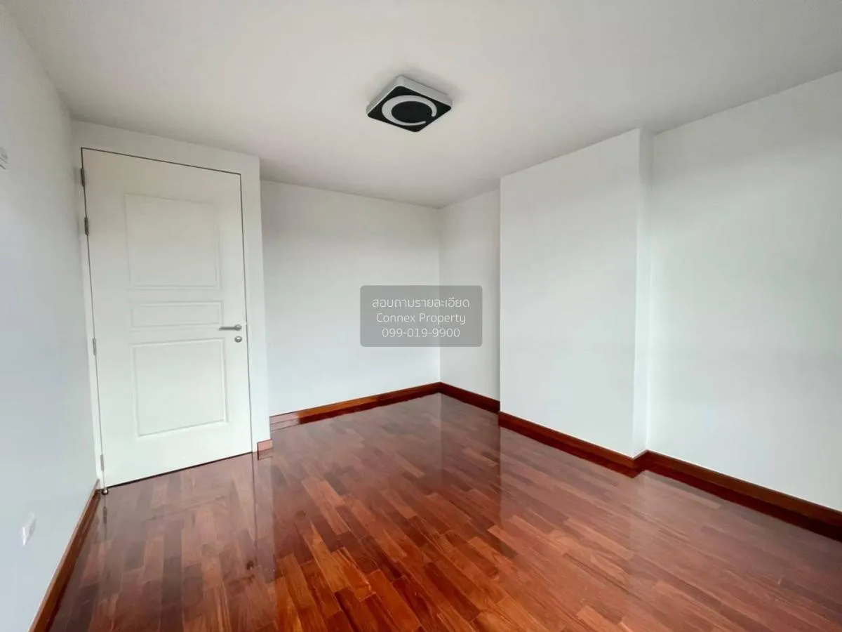 For Sale Condo , C Style Condo , corner unit , wide frontage , MR