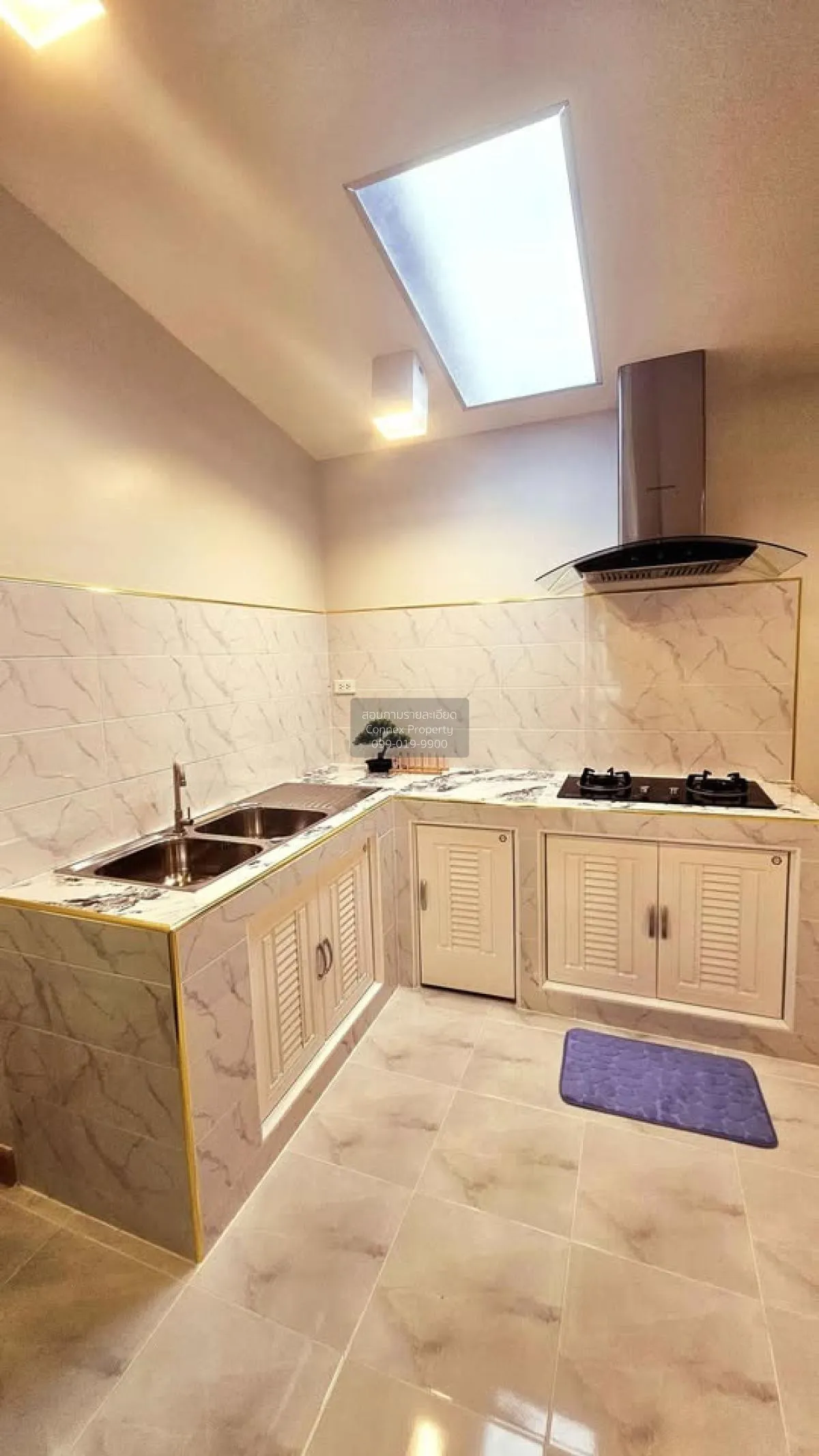 ขายบ้าน  หมู่บ้านฉัตรหลวง ราษฎร์อุทิศ 54 MRT-มีนบุรี แสนแสบ เขต ม 4