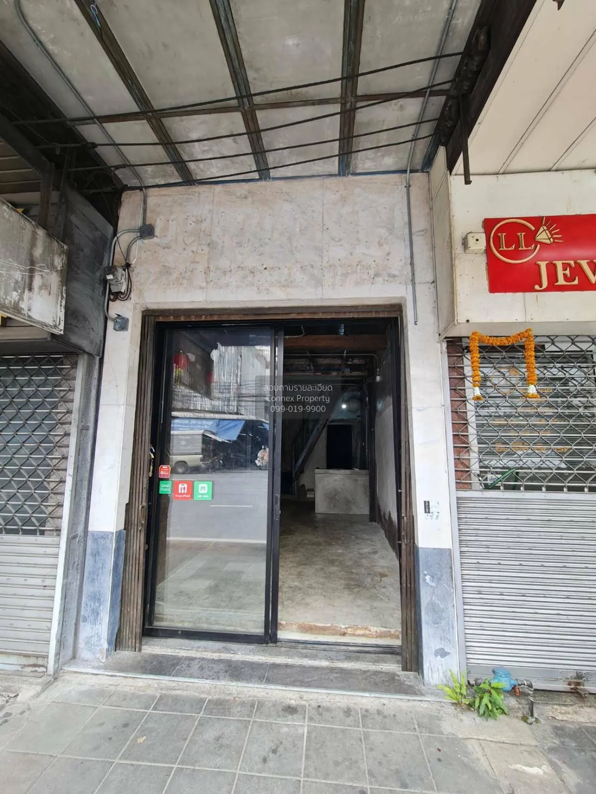 For Rent Shophouse, Ban Mo – Phahurat area, located on the main r 1