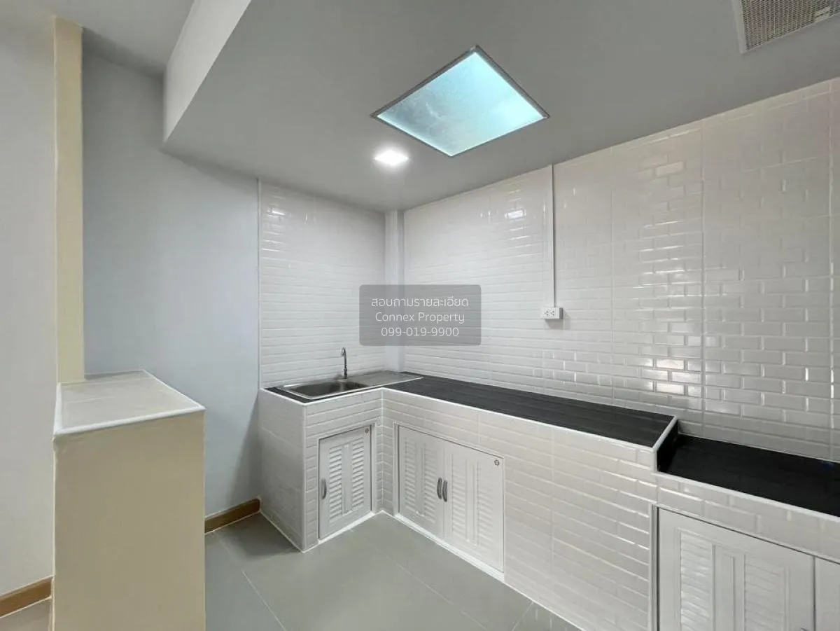 ขายทาวน์เฮ้าส์/ทาวน์โฮม  บ้านพรธิสาร 5 ลำผักกูด ธัญบุรี ปทุมธานี 