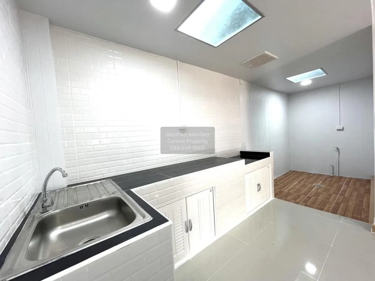 ขายทาวน์เฮ้าส์/ทาวน์โฮม  บ้านพรธิสาร 5 ลำผักกูด ธัญบุรี ปทุมธานี 