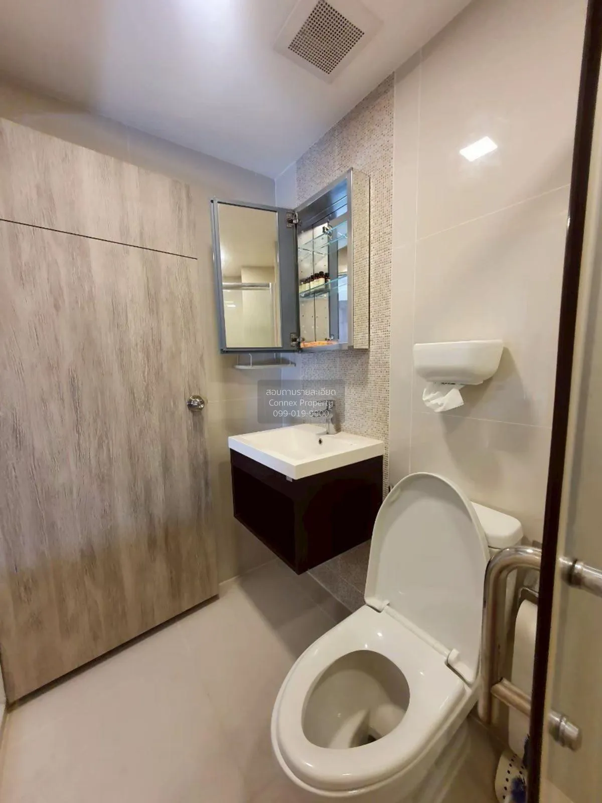 ขายคอนโด  ณ วีรา พหลฯ - อารีย์ สามเสนใน เขต พญาไท กรุงเทพ CX-1235