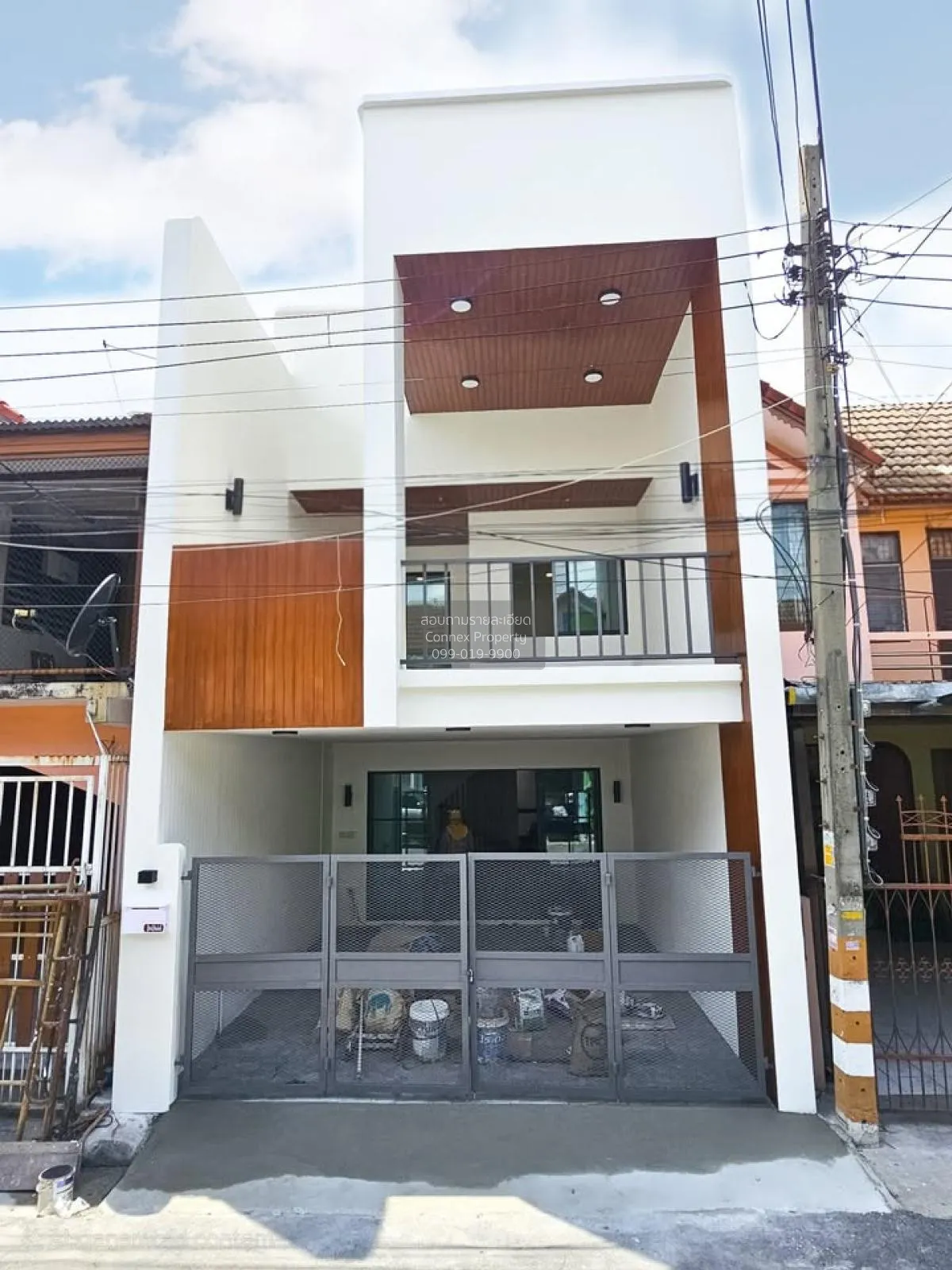 ขายทาวน์เฮ้าส์/ทาวน์โฮม  อยู่เจริญ - บุญมา ชั้นสูง หน้ากว้าง รีโน 1