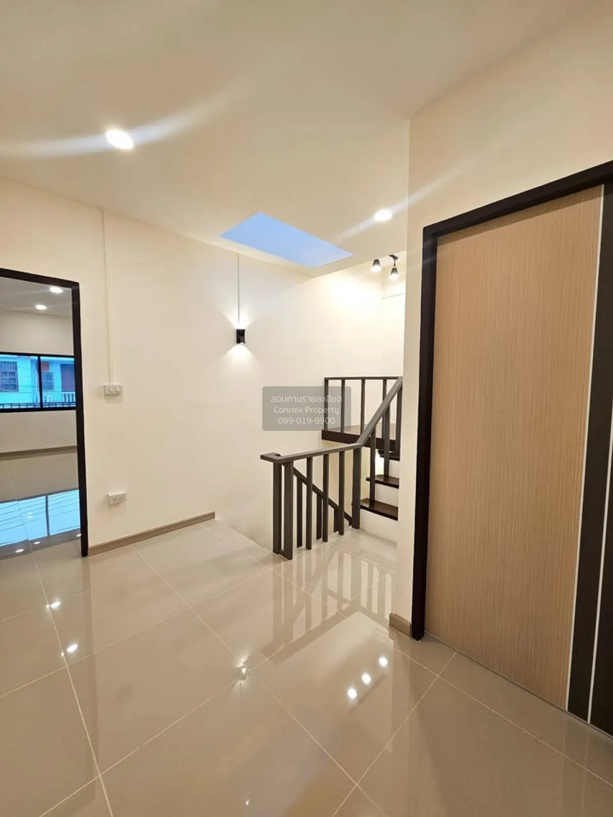 ขายทาวน์เฮ้าส์/ทาวน์โฮม  อยู่เจริญ - บุญมา ชั้นสูง หน้ากว้าง รีโน