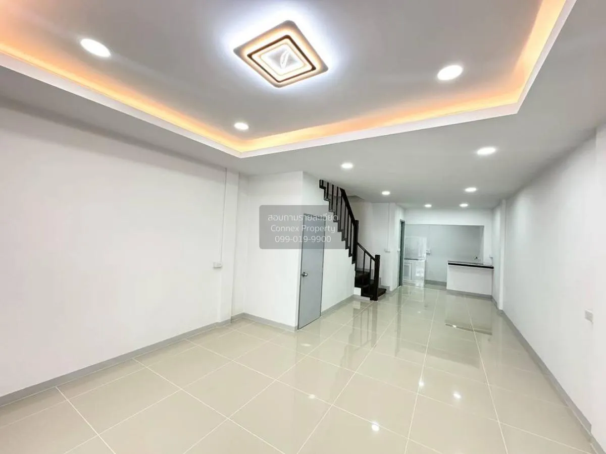 For Sale Townhouse/Townhome  , Baan Piya Wararom 3  , newly renov