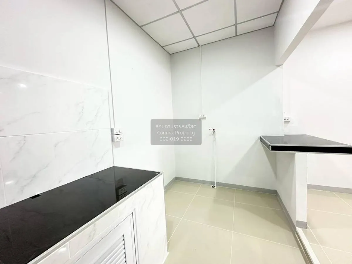 For Sale Townhouse/Townhome  , Baan Piya Wararom 3  , newly renov