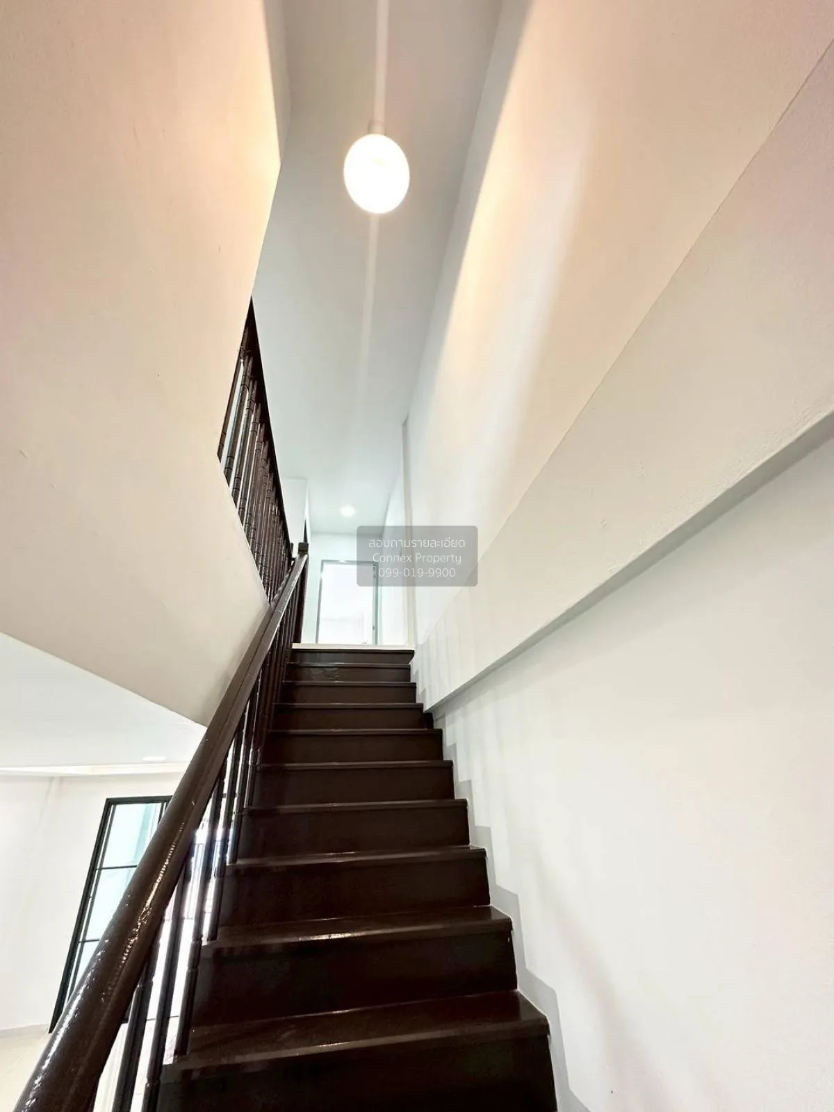 For Sale Townhouse/Townhome  , Baan Piya Wararom 3  , newly renov