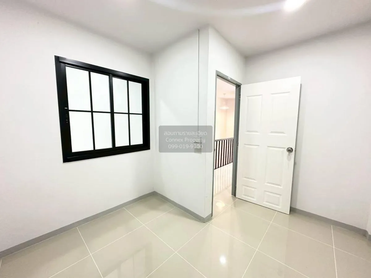 For Sale Townhouse/Townhome  , Baan Piya Wararom 3  , newly renov