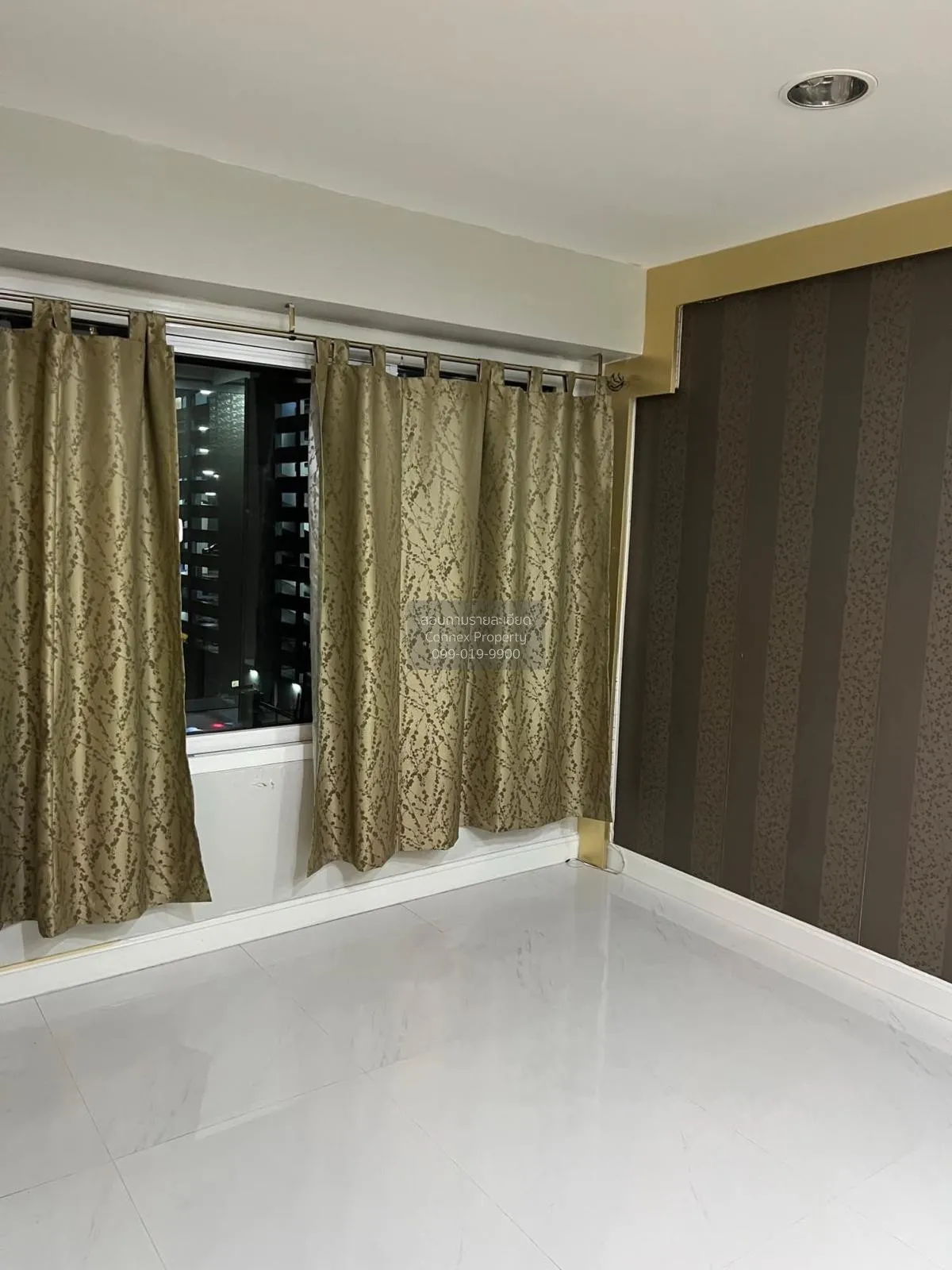 ขายคอนโด  เดอะ เพลน เนอรี่ สาทร BTS-กรุงธนบุรี คลองต้นไทร เขต คลอ 4