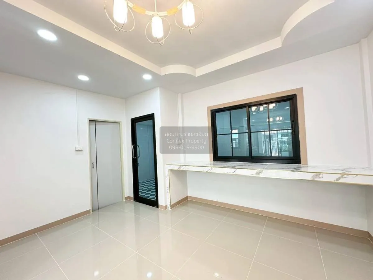 ขายทาวน์เฮ้าส์/ทาวน์โฮม  บ้านลภาวัน 8 บางบัวทอง บางบัวทอง นนทบุรี