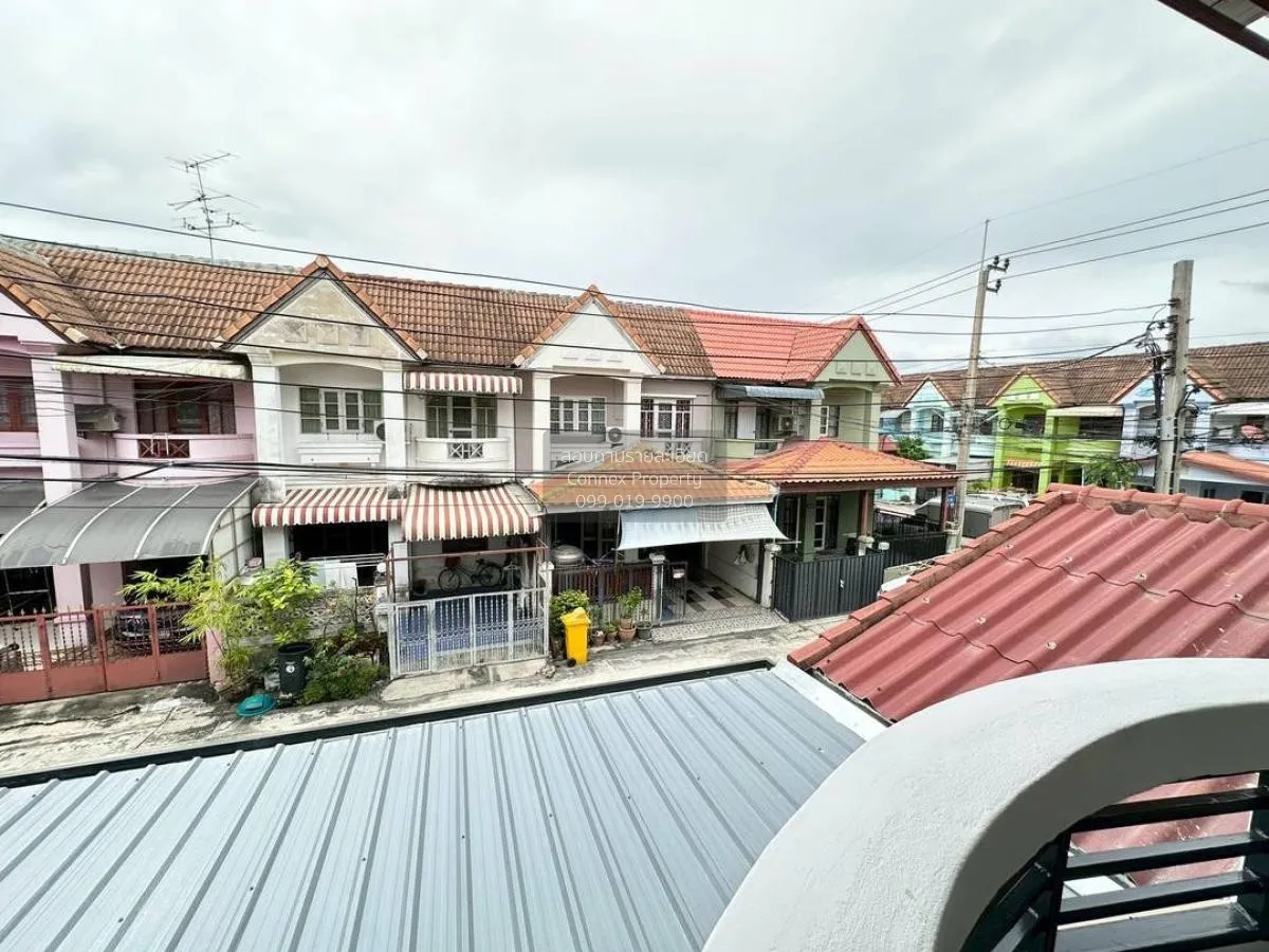 ขายทาวน์เฮ้าส์/ทาวน์โฮม  บ้านลภาวัน 8 บางบัวทอง บางบัวทอง นนทบุรี