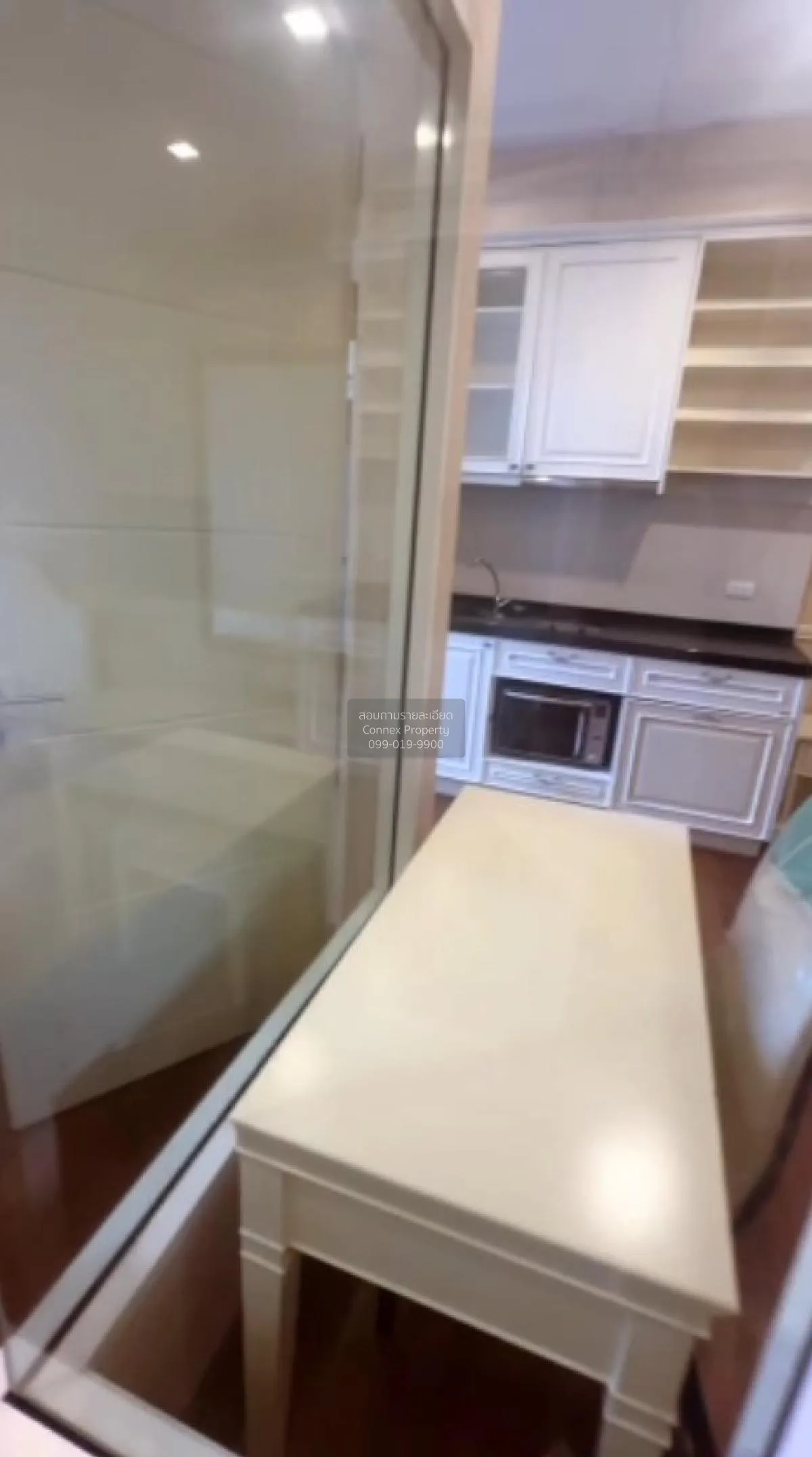 เช่าคอนโด  ไอวี สาทร BTS-ช่องนนทรี สีลม เขต บางรัก กรุงเทพ CX-123