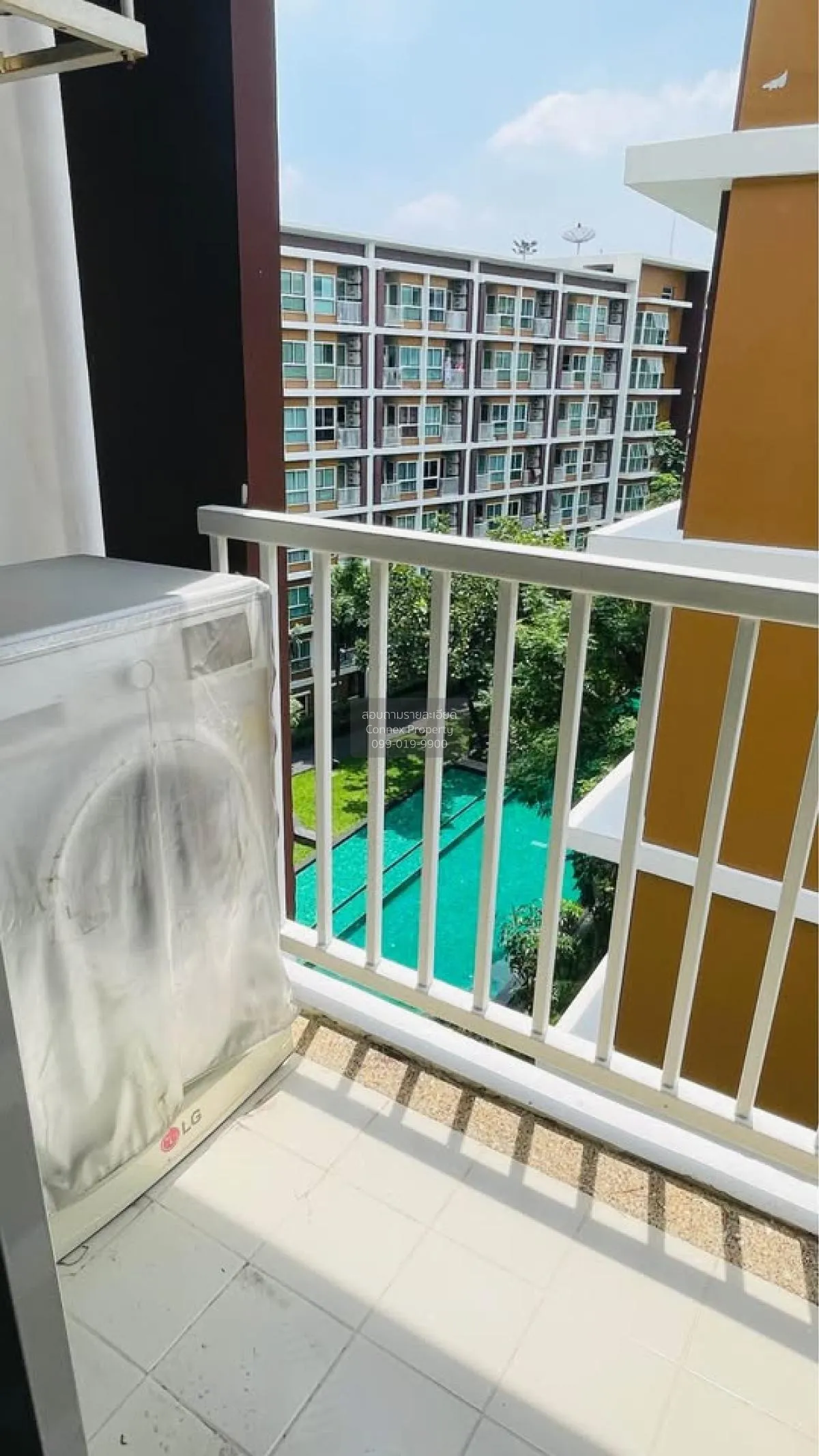 ขายคอนโด  วี คอนโด เอกมัย - รามอินทรา ท่าแร้ง เขต บางเขน กรุงเทพ 