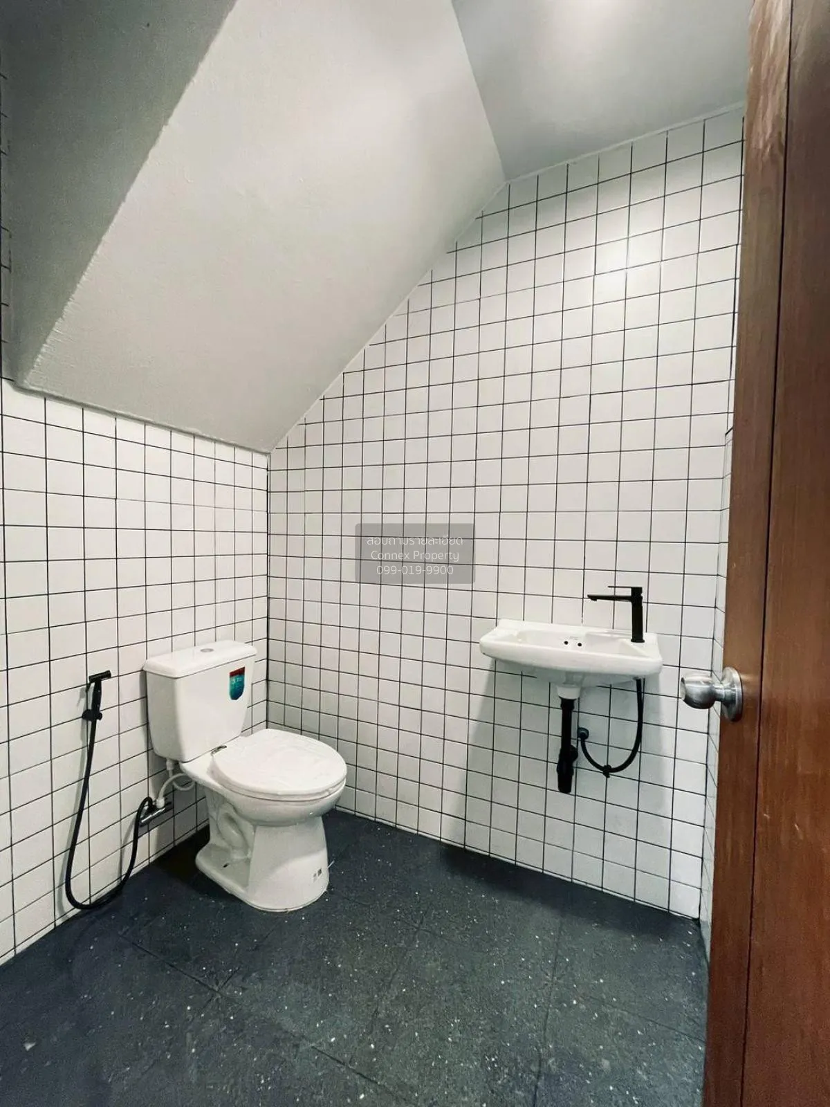 ขายทาวน์เฮ้าส์/ทาวน์โฮม  บ้านเต็มรัก รีโนเวทใหม่ บางคูรัด บางบัวท