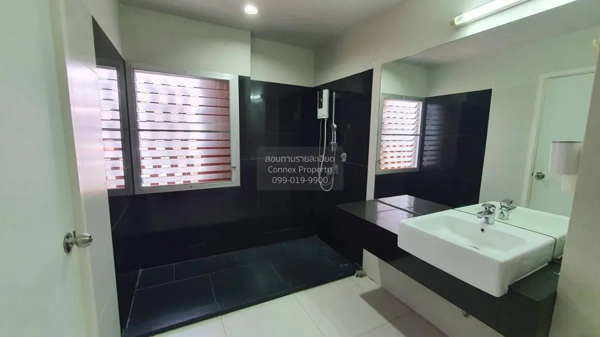 ขายทาวน์เฮ้าส์/ทาวน์โฮม  ไซมิส บลอสซั่ม แอท แฟชั่น ห้องมุม หน้ากว