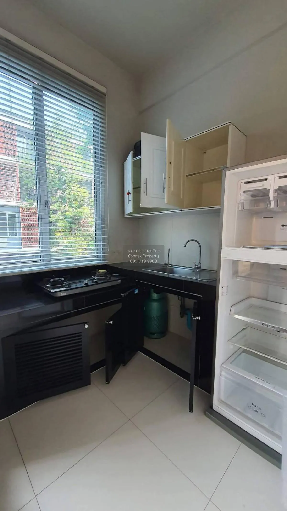 ขายทาวน์เฮ้าส์/ทาวน์โฮม  ไซมิส บลอสซั่ม แอท แฟชั่น ห้องมุม หน้ากว