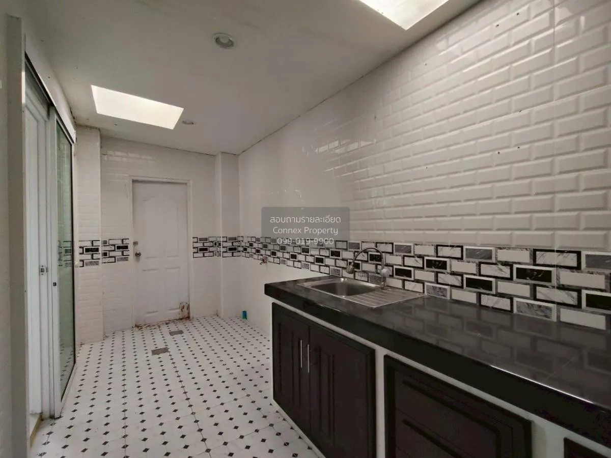 ขายทาวน์เฮ้าส์/ทาวน์โฮม  โกลเด้น ทาวน์ 2 ศรีนครินทร์ - สุขุมวิท บ