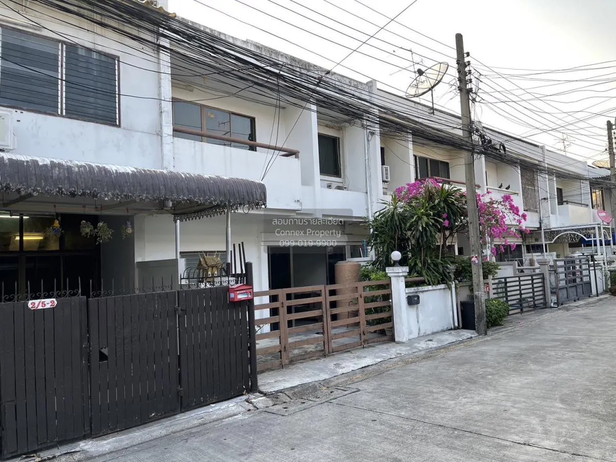 For Sale Townhouse/Townhome  , Wattananivet , Sam Saen Nok , Huai 2