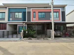 ขายทาวน์เฮ้าส์/ทาวน์โฮม  สิริ เพลส เพชรเกษม-สาย 4 สวนหลวง กระทุ่มแบน สมุทรสาคร CX-124218